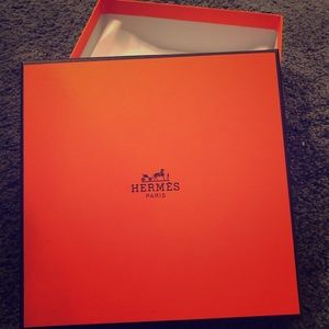 Hermès empty box